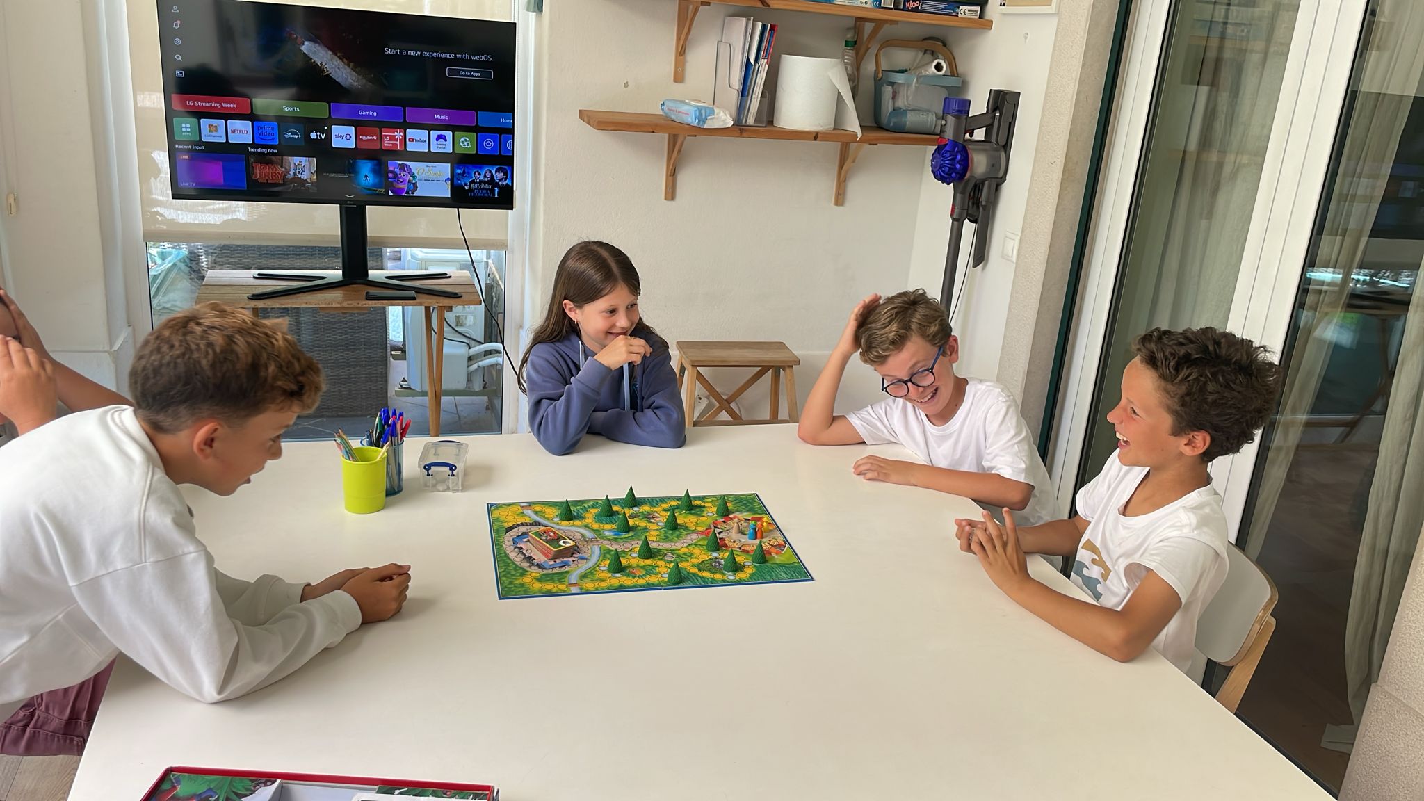 Jogos de tabuleiro para aprendizagem interativa