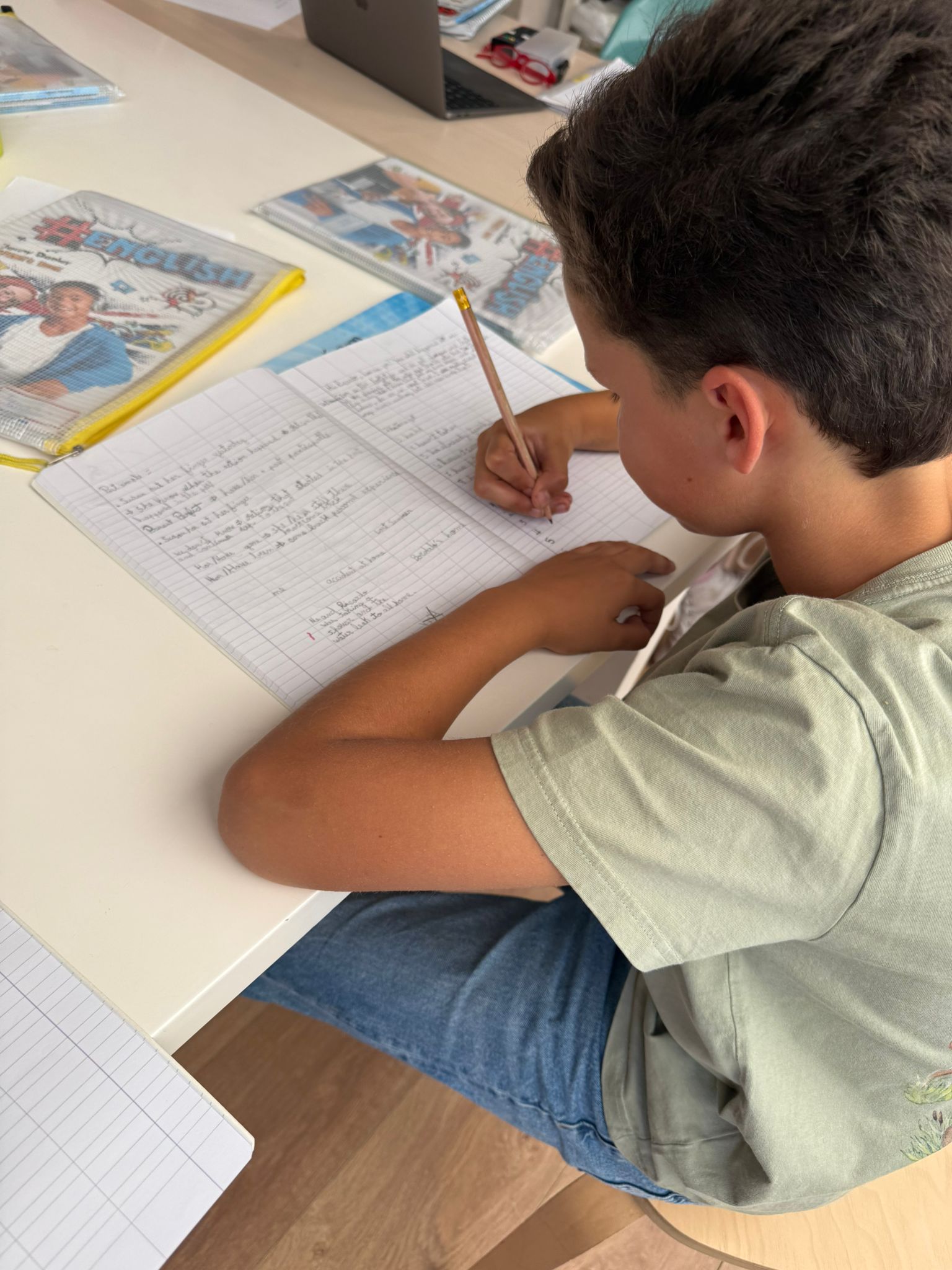 Foco individual na consolidação da gramática